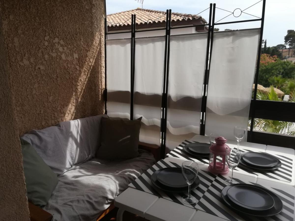 Appartement Terrasse Vue Mer, Plage Gorguette A 1 Minute A Pied, Wifi,Clim Parking Collectif Sanary-sur-Mer Exterior photo